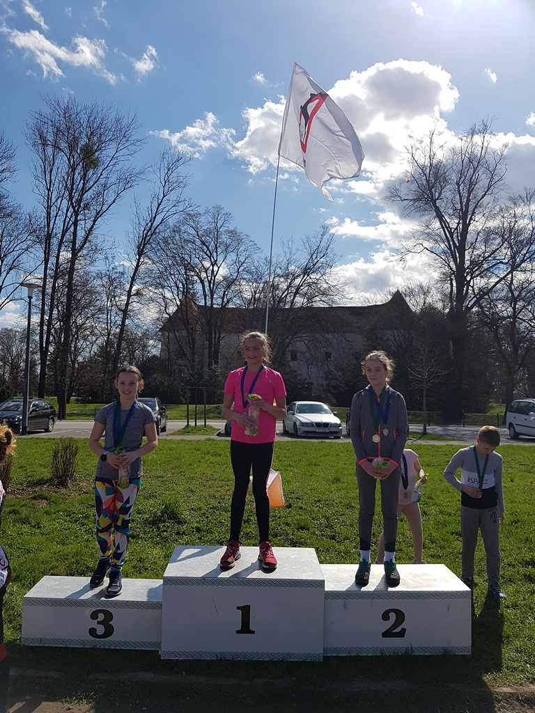 Uskrsnja djecja utrka Ž12